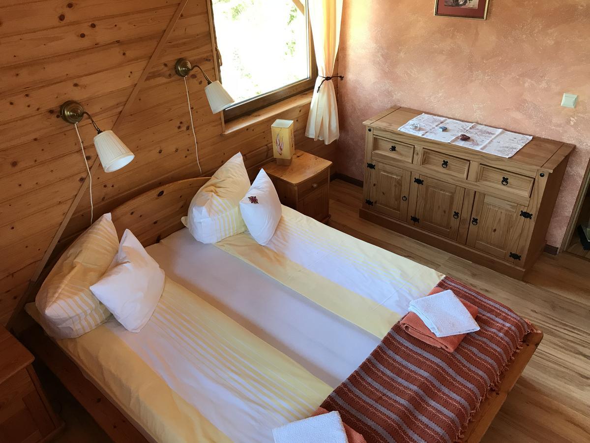 Dom Pod Roza Wiatrow: Tranquil Retreat Near Miedzyzdroje Villa Exterior photo